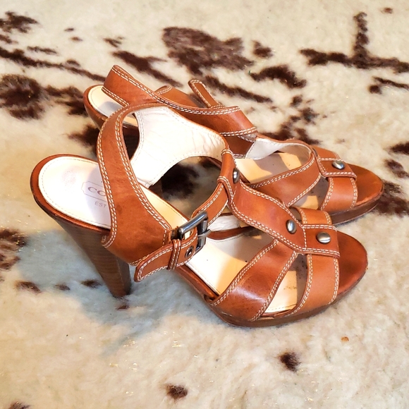 Coach Ginger Tan Platform T Studded Sandals - Picture 2 of 4